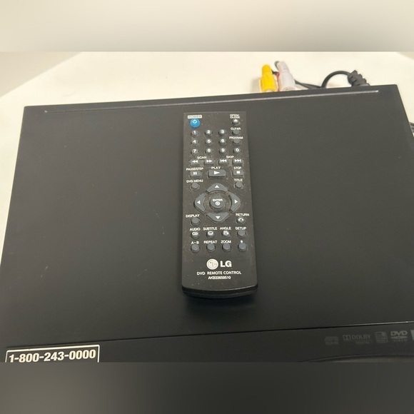 LG DVD Player with Remote - Picture 9 of 12